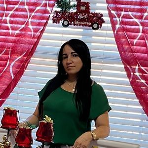 Meet your Posher, Daylin elena